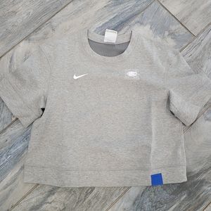 Nike 🐊 UF Gator's Gray 🩶 Top Small